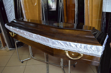 Sicriu Lemn de Brad Mediu PF19